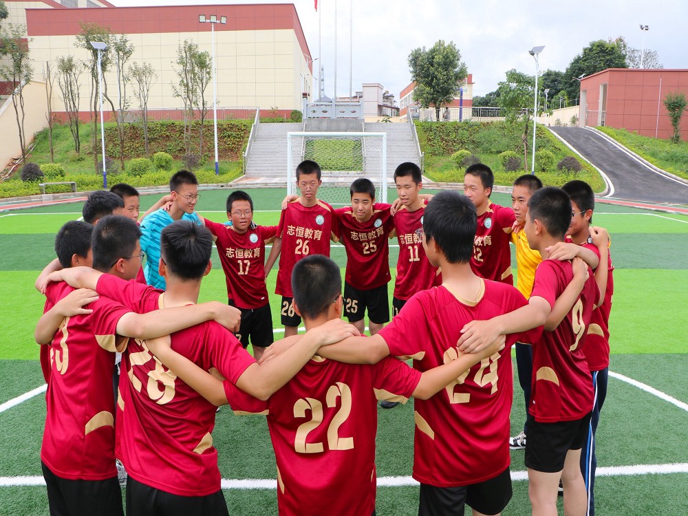 咸宁诚信的全封闭叛逆小孩改变学校怎么选:从资质、师资到管理体系的深度解析