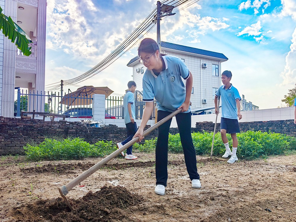 咸宁叛逆孩子特殊学校怎么联系?本地寄宿培育机构选择指南